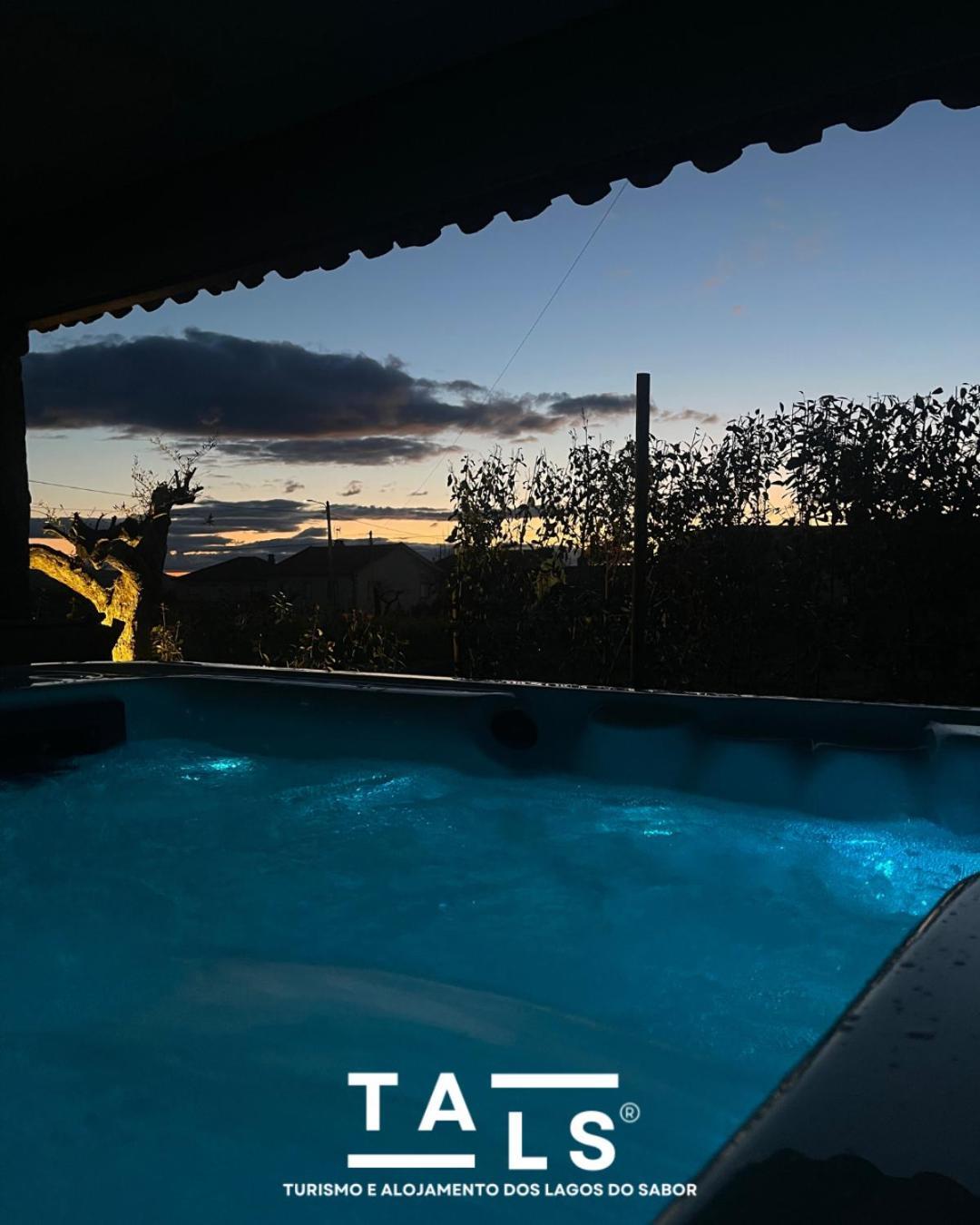 Turismo E Dos Lagos Do Sabor - Piscina & Holiday home *